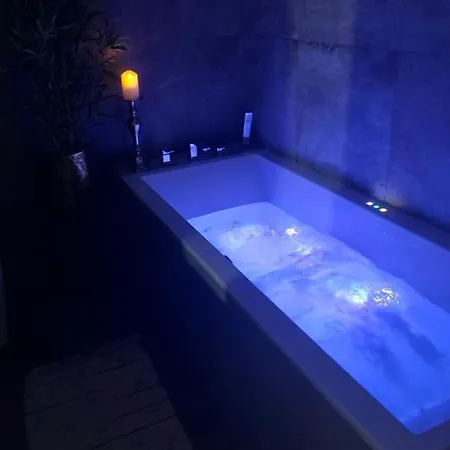 Like 2 Sauna,jacuzzi & 스비드니카