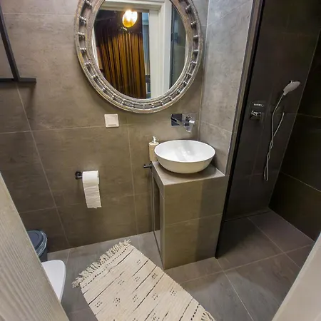 Like 2 Sauna,jacuzzi & 아파트