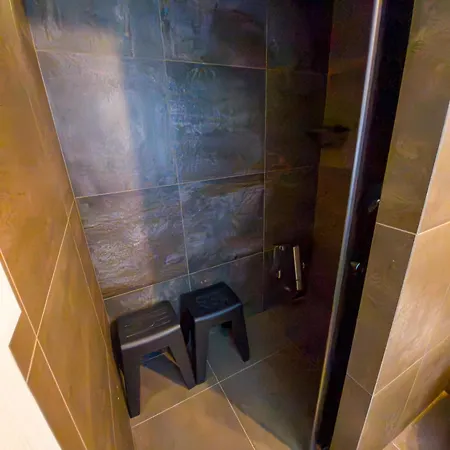 아파트 Like 2 Sauna,jacuzzi & *