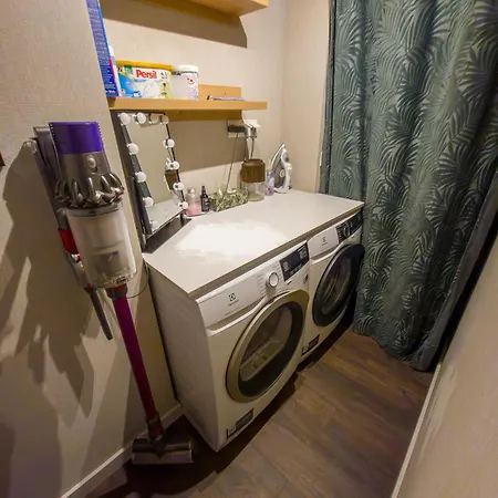 Like 2 Sauna,jacuzzi & *