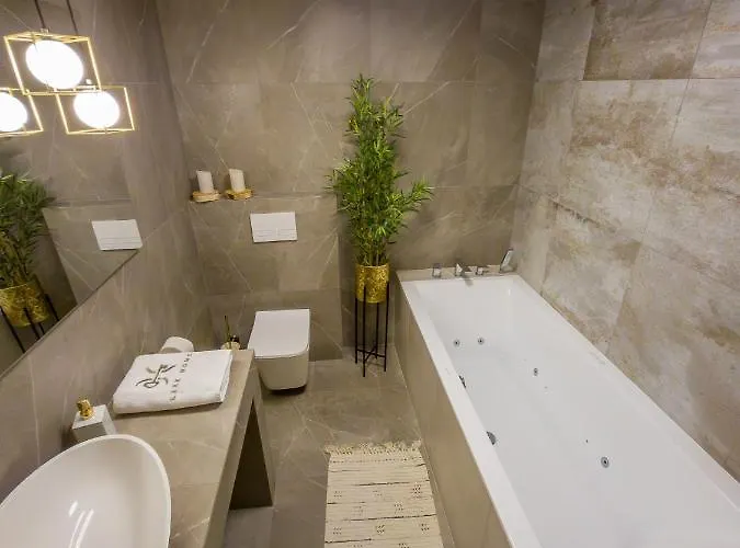 Like 2 Sauna,jacuzzi & *