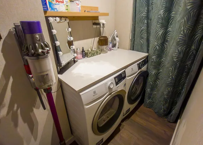 Like 2 Sauna,jacuzzi & *