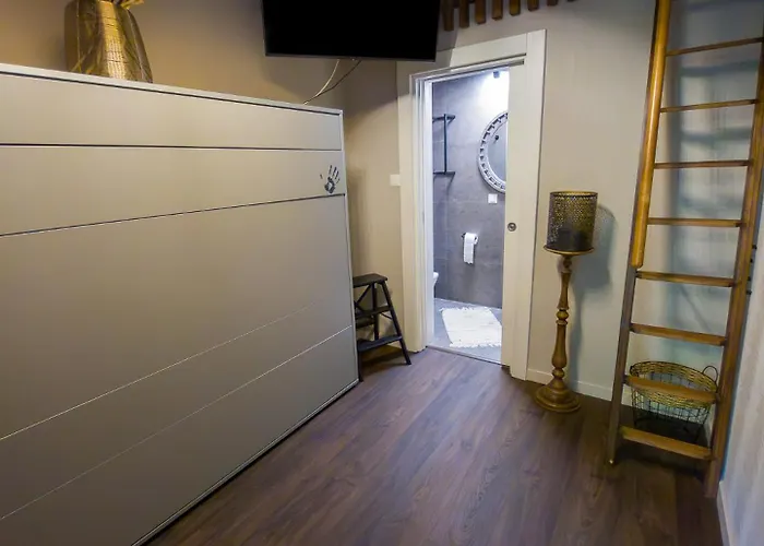 Like 2 Sauna,jacuzzi & *